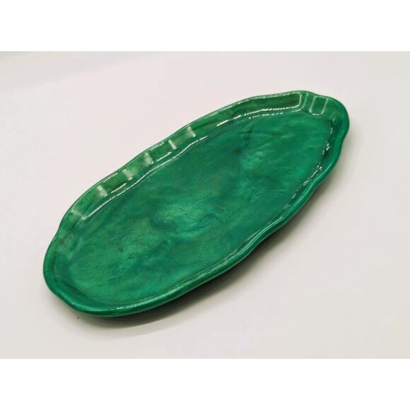 Leaf-Shaped Tray Resin Green NEW 11 Inches Handmade - Picture 4 of 6